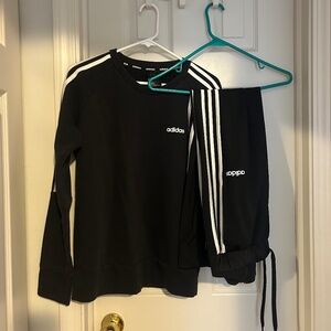 Adidas sweatsuit